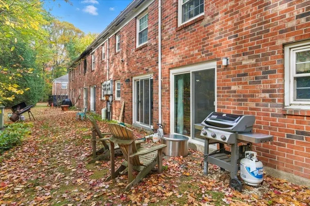 $274,000 | 425 Dorset Street, Unit 21, South Burlington, VT 05403