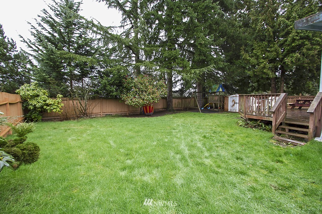 1640 Beacon Way Southeast Renton, WA 98058 - Photo 12 of 13 Gallery Image 12