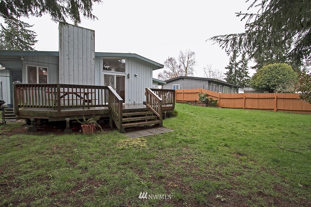 1640 Beacon Way Southeast Renton, WA 98058 - Photo 13 of 13 Gallery Image 13