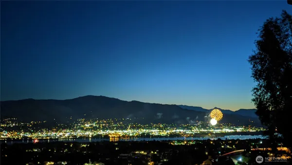 $669,000 | 624 Daniels Drive Northeast, East Wenatchee, WA 98802