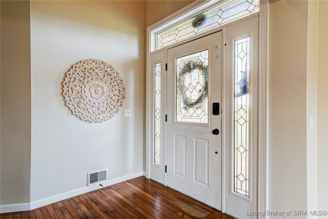 1625 Old State Road Henryville, IN 47126 - Photo 4 of 72 Foyer
