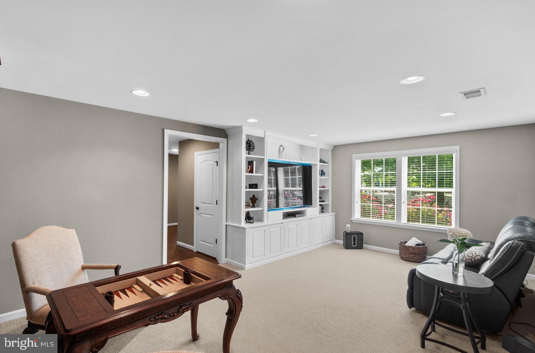 44127 Turf Field Square Chantilly, VA 20152 - Photo 23 of 27 Gallery Image 23