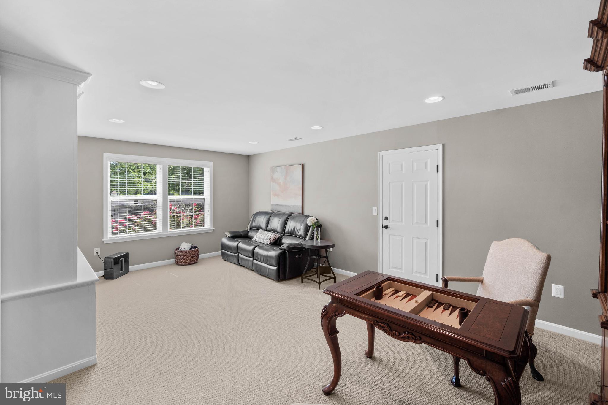 44127 Turf Field Square Chantilly, VA 20152 - Photo 24 of 27 Gallery Image 24