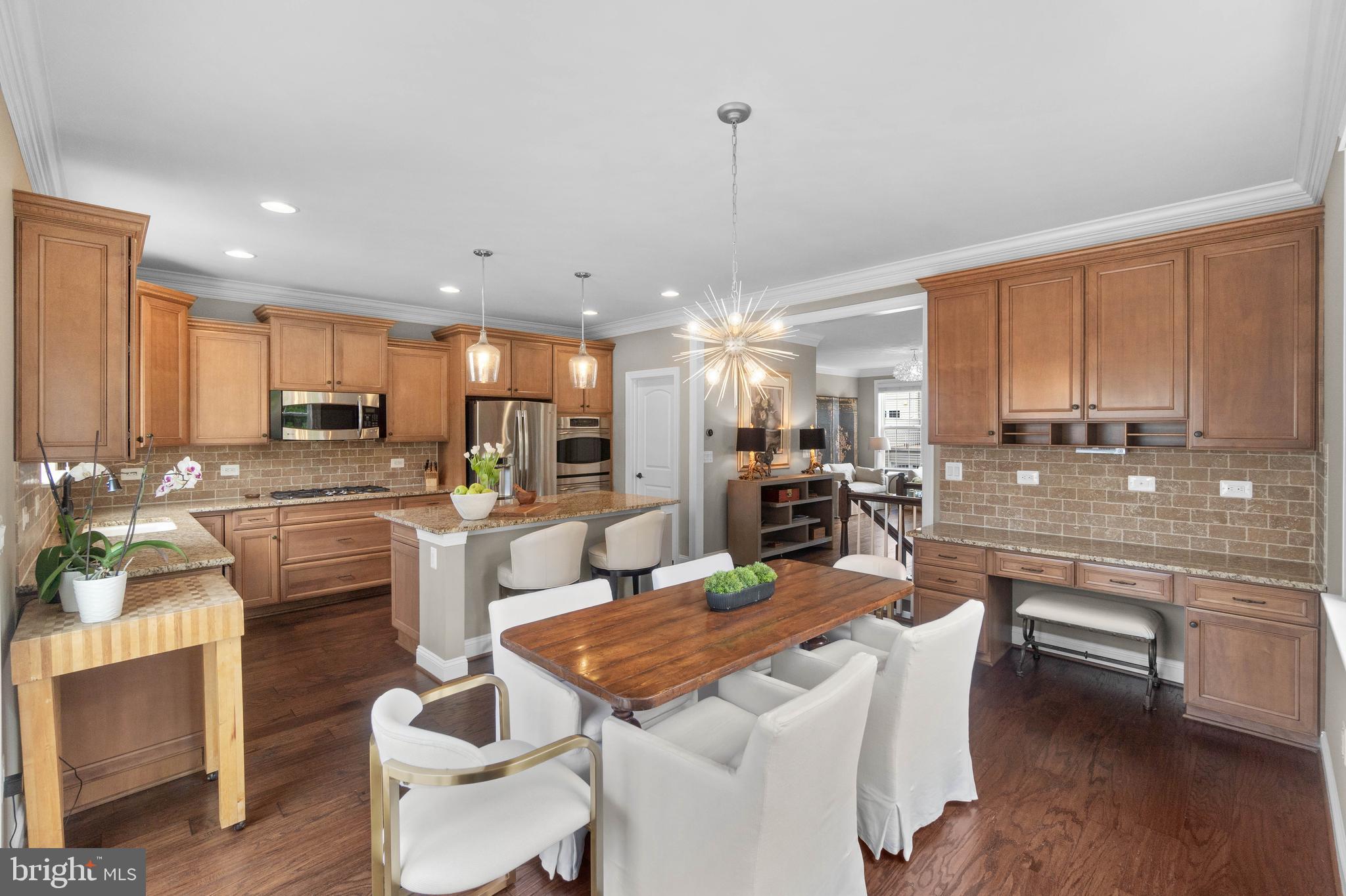 44127 Turf Field Square Chantilly, VA 20152 - Photo 3 of 27 Gallery Image 3