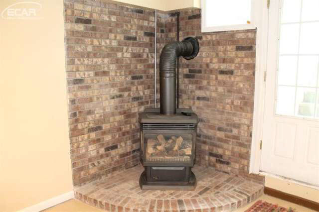 7451 Potter Road Flushing, MI 48433 - Photo 18 of 25 20428957-17.JPG