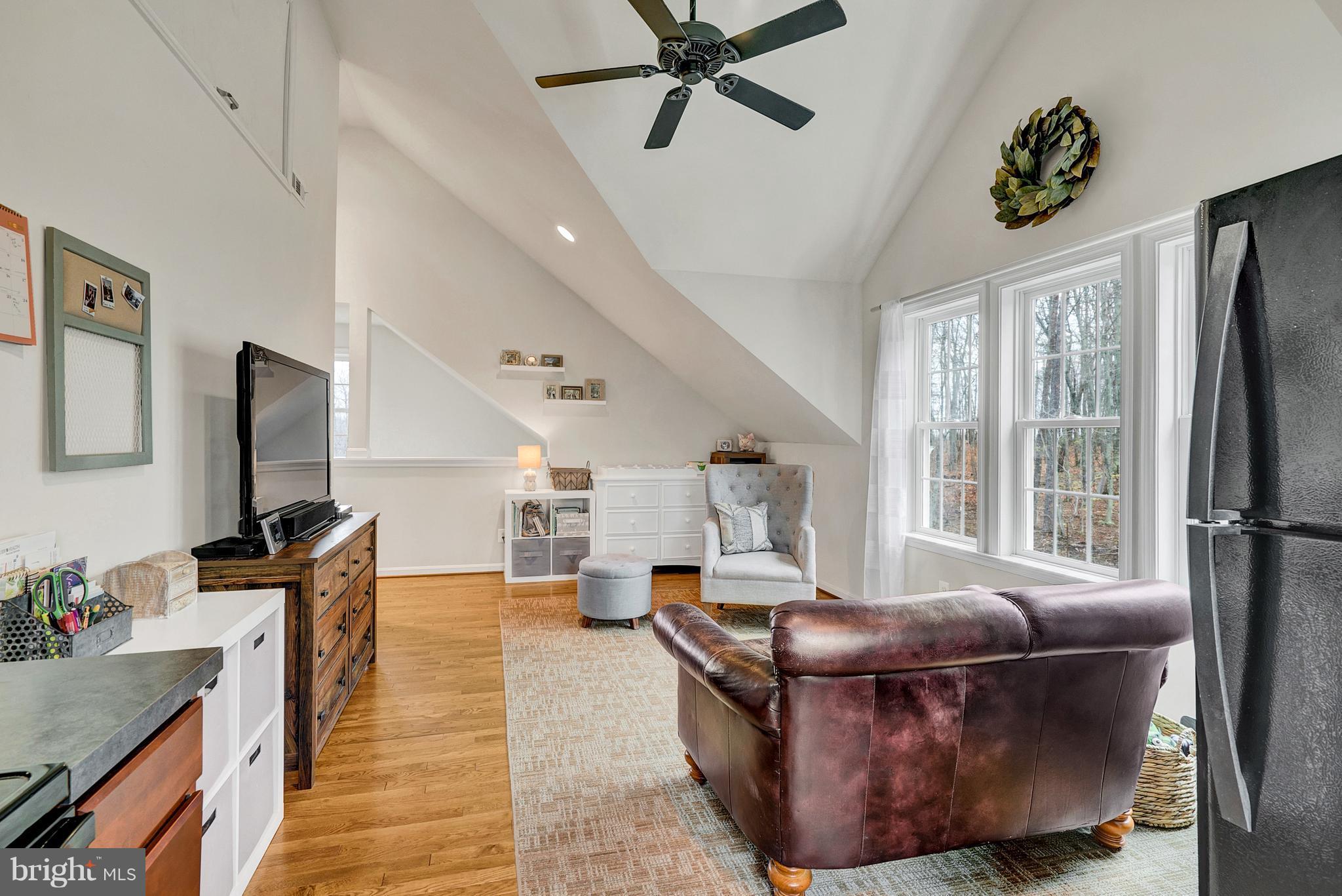 9343 Lake Daniel Road Marshall, VA 20115 - Photo 6 of 27 Family Room