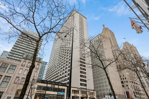 $250,000 | 535 North Michigan Avenue, Unit 1103, Chicago, IL 60611