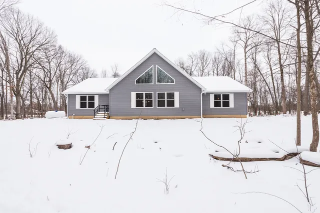 $475,000 | 1070 Ashlyn Court, Fowlerville, MI 48836