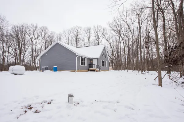 $560,000 | 1070 Ashlyn Court, Fowlerville, MI 48836