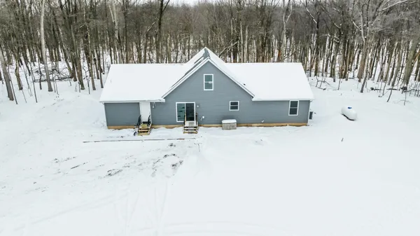 $560,000 | 1070 Ashlyn Court, Fowlerville, MI 48836