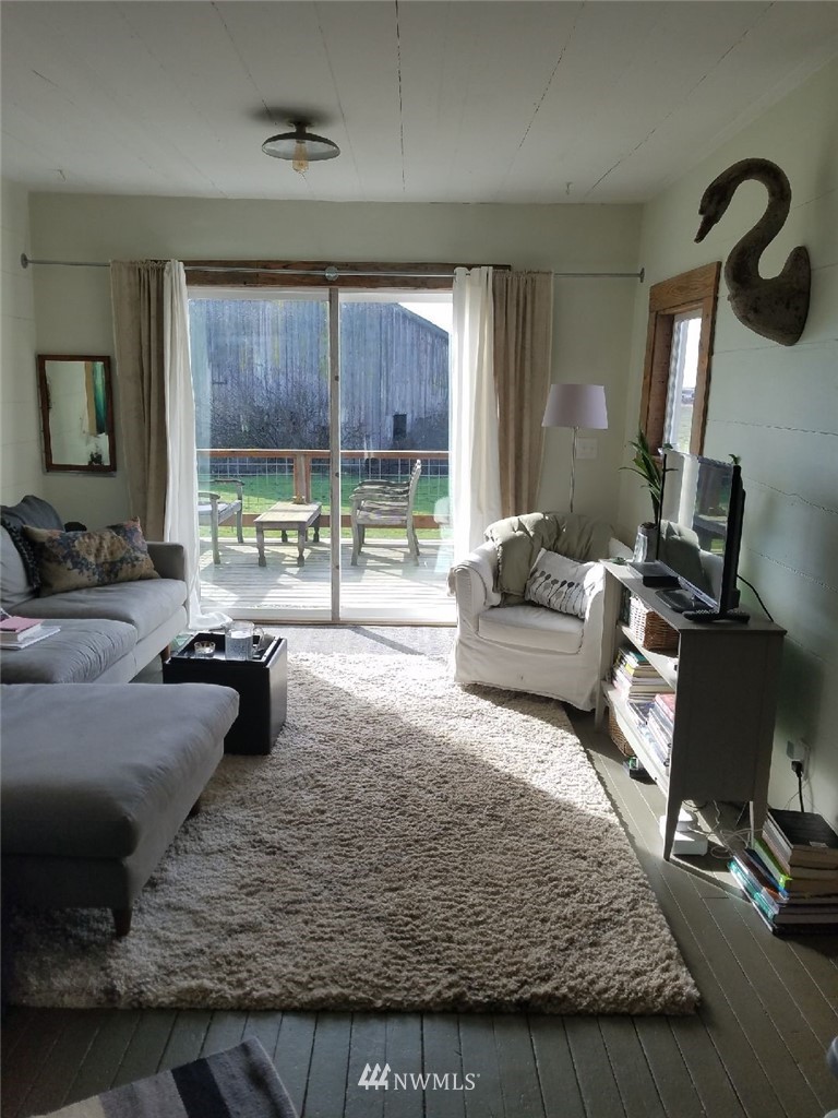 16422 Fir Island Road Mount Vernon, WA 98273 - Photo 18 of 35 Gallery Image 18
