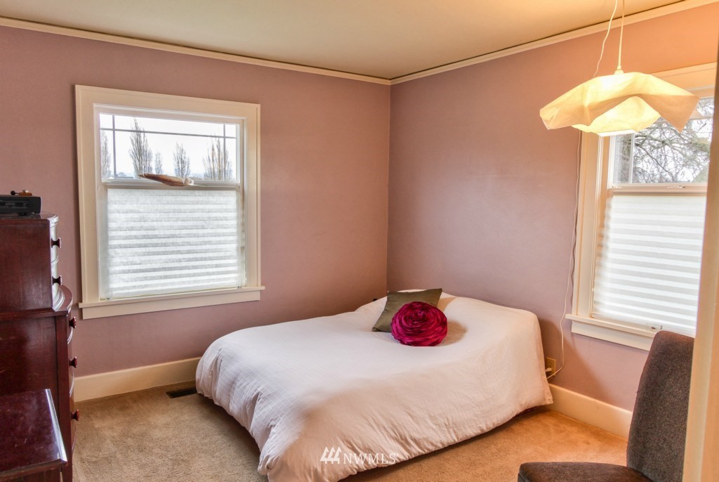 16422 Fir Island Road Mount Vernon, WA 98273 - Photo 10 of 35 Gallery Image 10