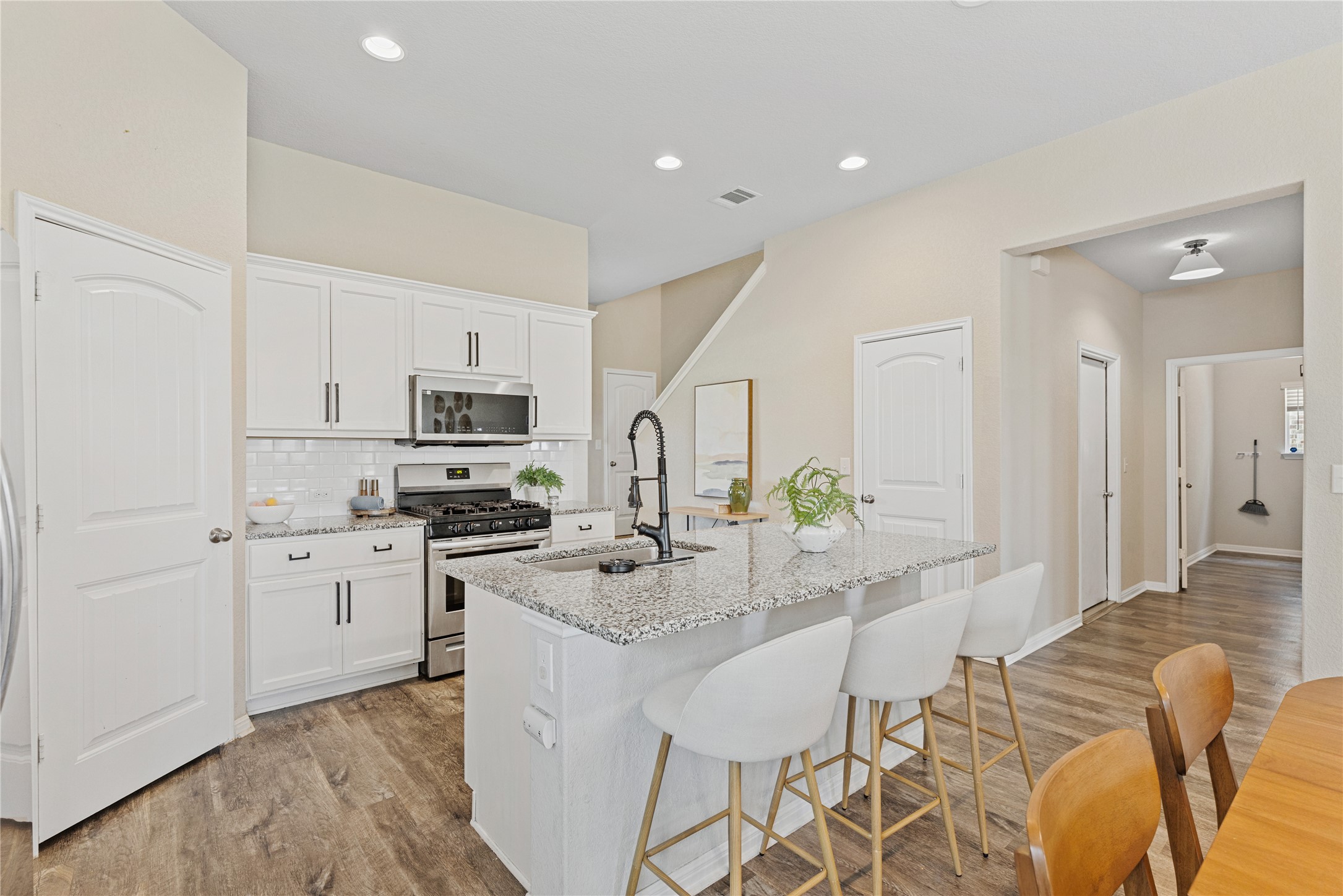 152 Marienfeld Lane Georgetown, TX 78626 - Photo 12 of 39