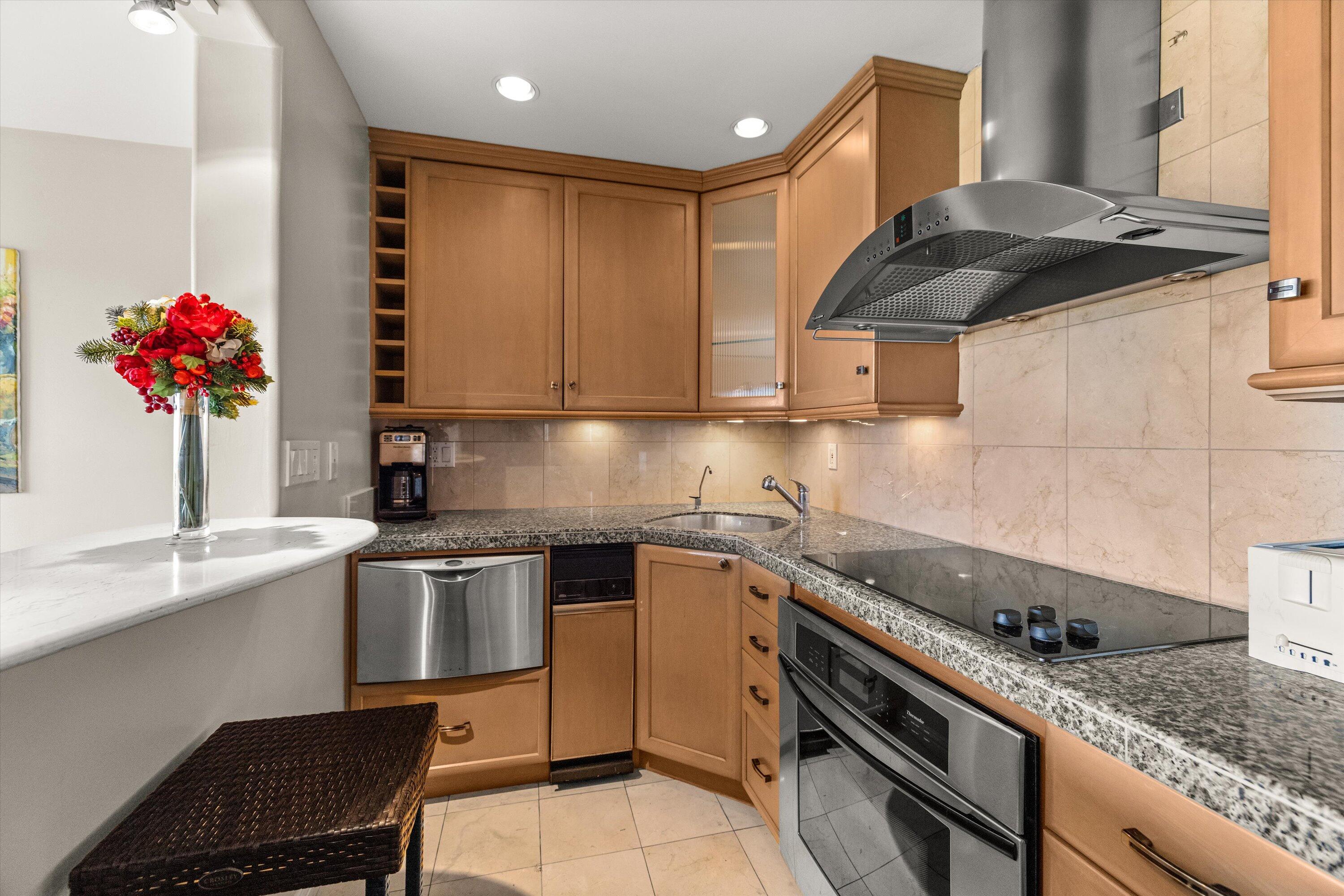 3375 Foothill Road, Unit 925 Carpinteria, CA 93013 - Photo 12 of 22 06-7L5A3187