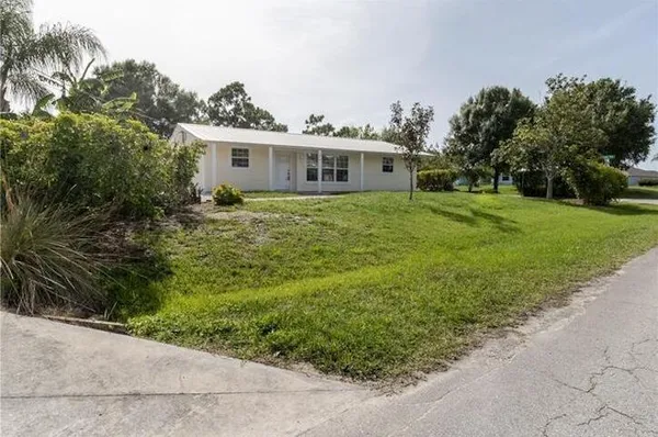 $279,000 | 874 Blossom Drive, Sebastian, FL 32958