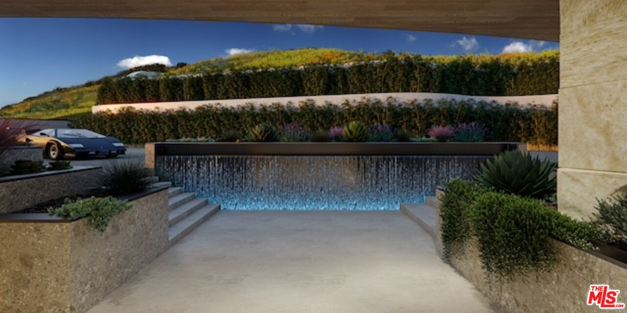 5024 Carbon Beach Terrace Malibu, CA 90265 - Photo 10 of 35 a view of outdoor space and deck