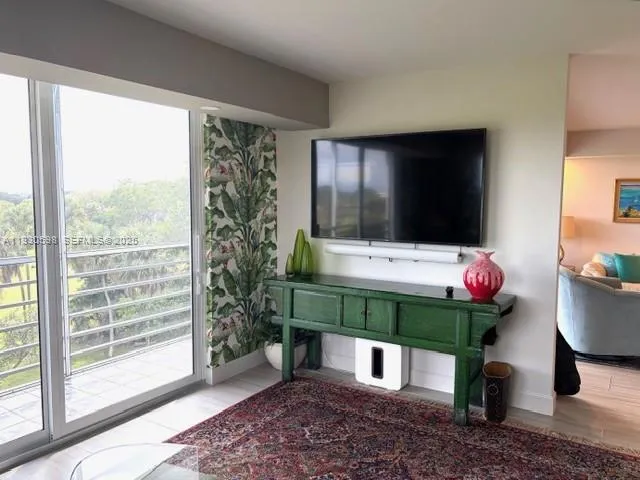 $3,200 | 806 Cypress Grove Lane, Unit 512, Pompano Beach, FL 33069