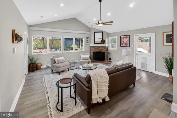 $895,000 | 7007 Lemay Road, Rockville, MD 20851