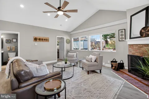 $895,000 | 7007 Lemay Road, Rockville, MD 20851