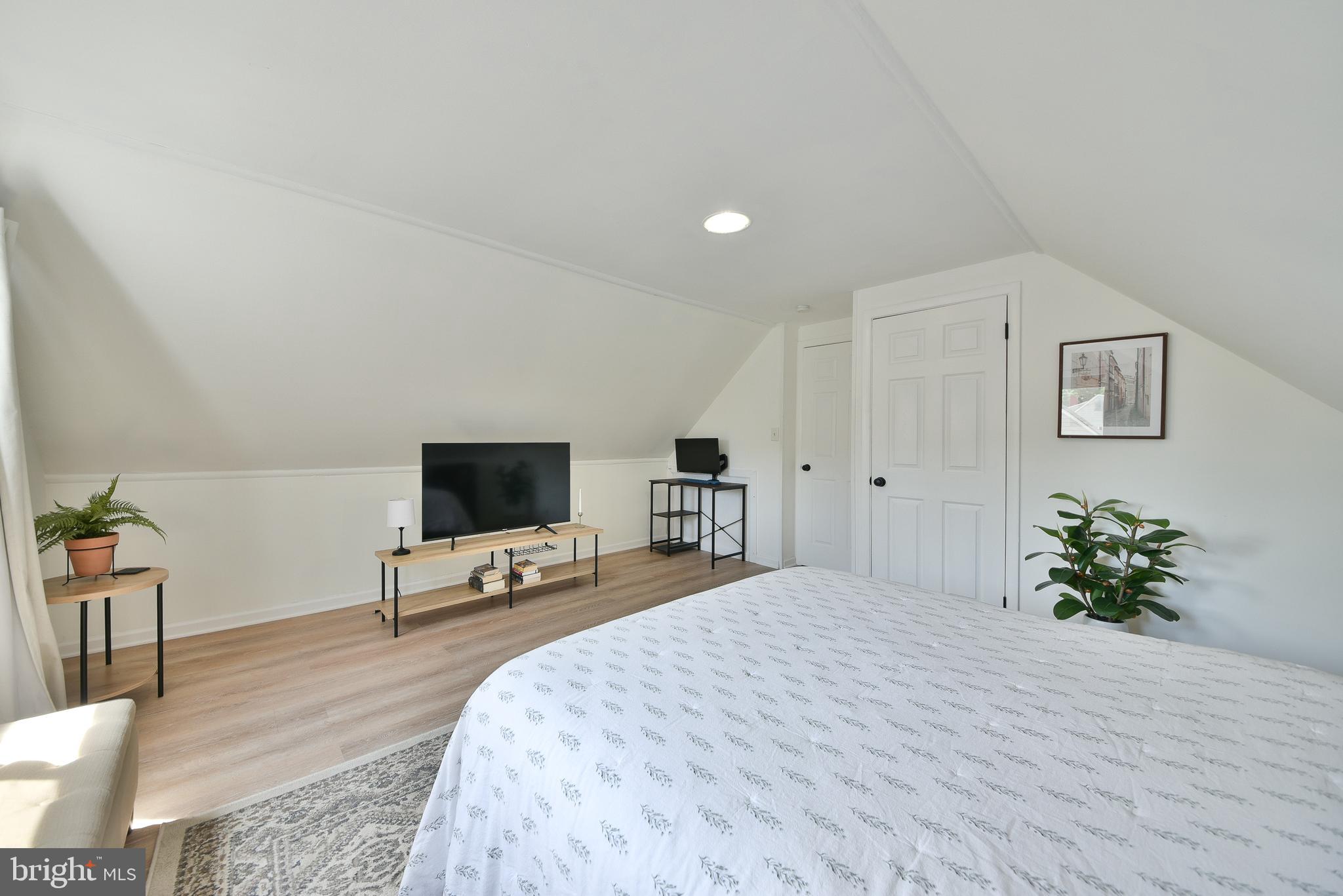51 Indigo Road Levittown, PA 19057 - Photo 18 of 24 Gallery Image 18