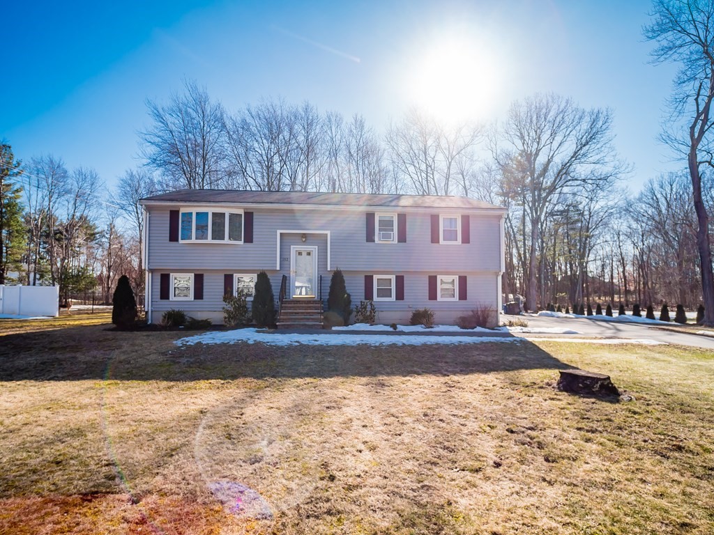 152 Maple Street Methuen, MA 01844 - Photo 1 of 41 Gallery Image 1