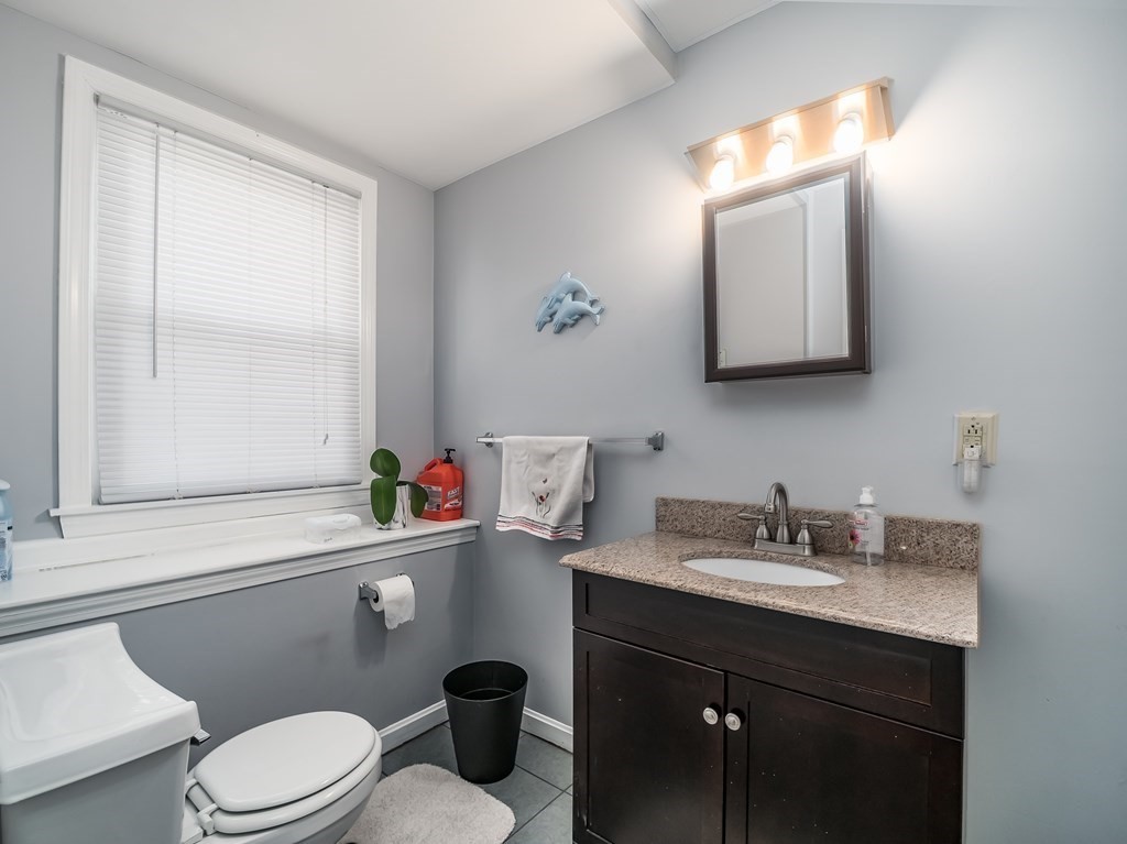 152 Maple Street Methuen, MA 01844 - Photo 28 of 41 Gallery Image 28