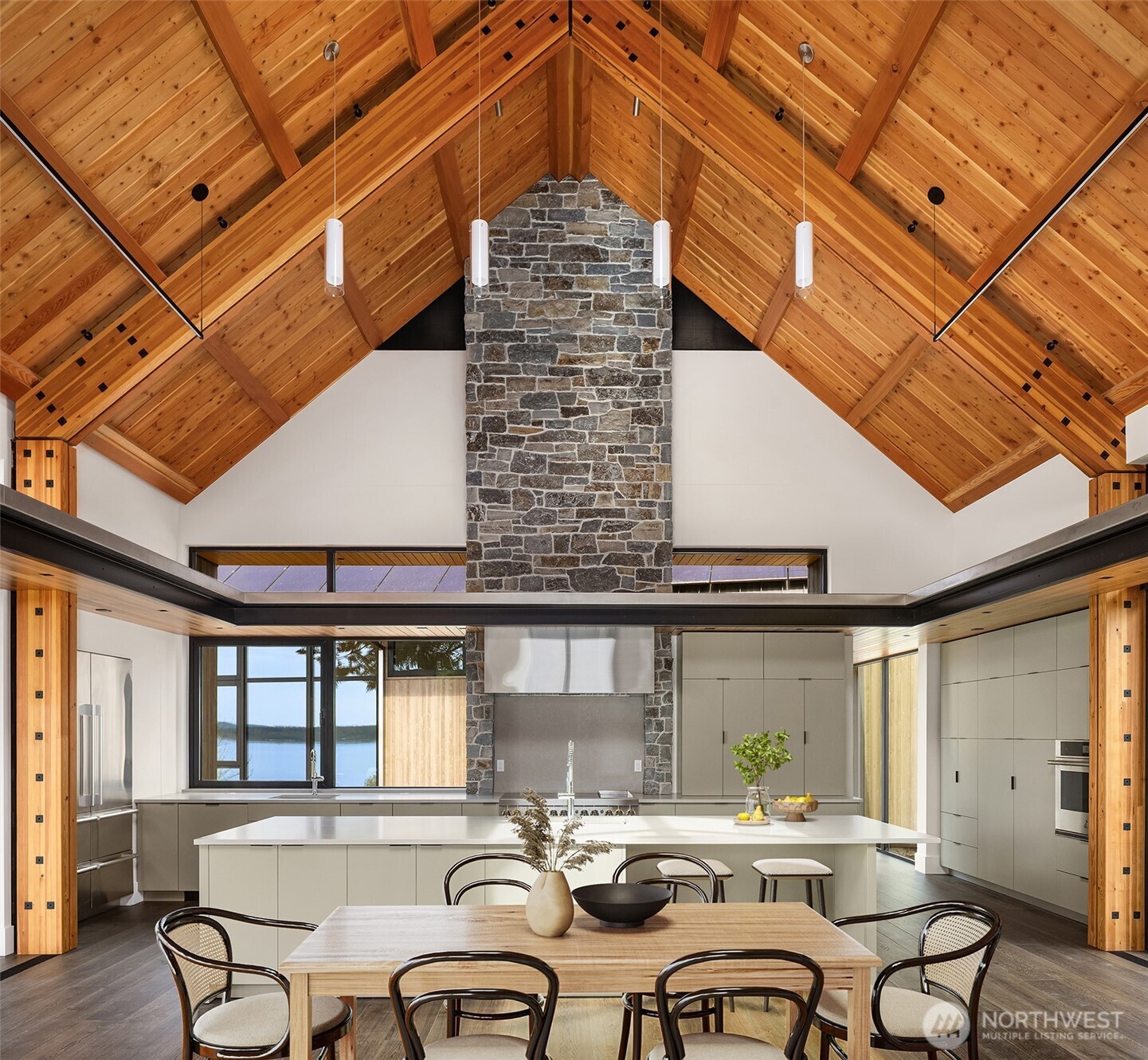 15137 Henderson Road Northeast Bainbridge Island, WA 98110 - Photo 14 of 36