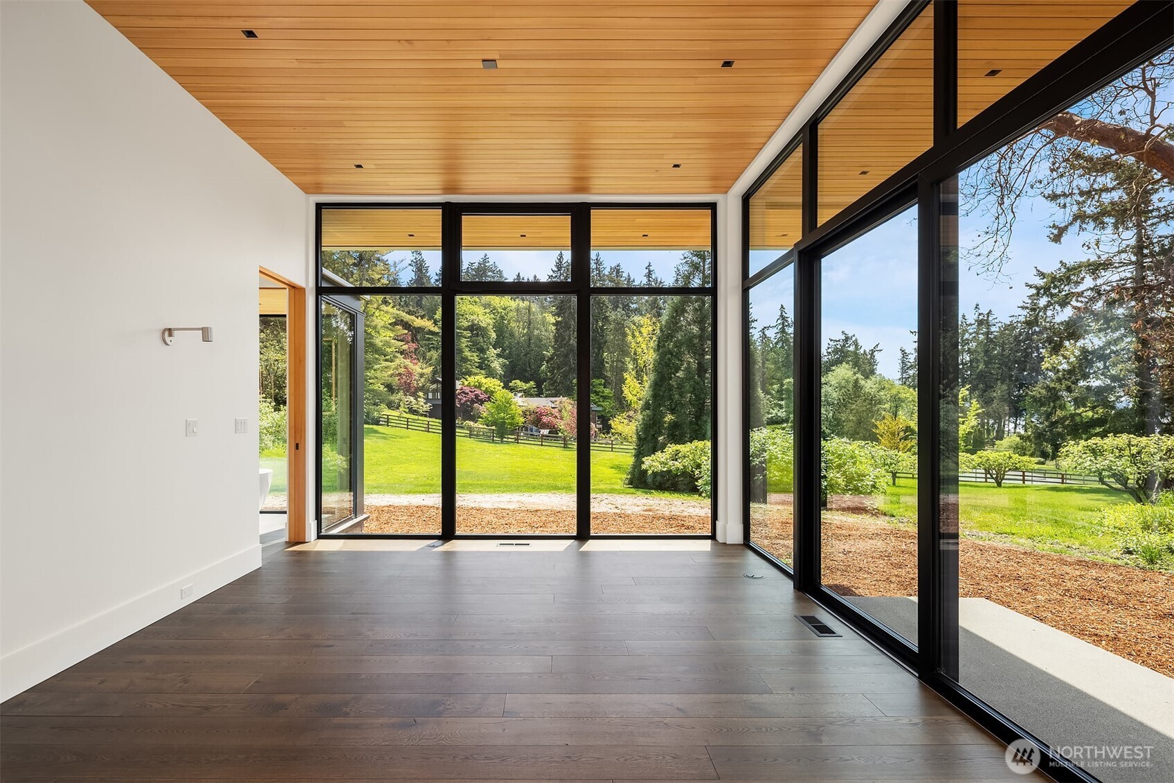 15137 Henderson Road Northeast Bainbridge Island, WA 98110 - Photo 17 of 36