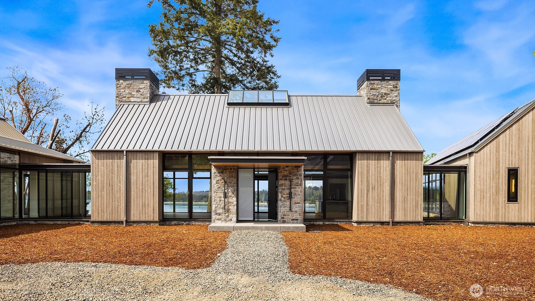 15137 Henderson Road Northeast Bainbridge Island, WA 98110 - Photo 2 of 36