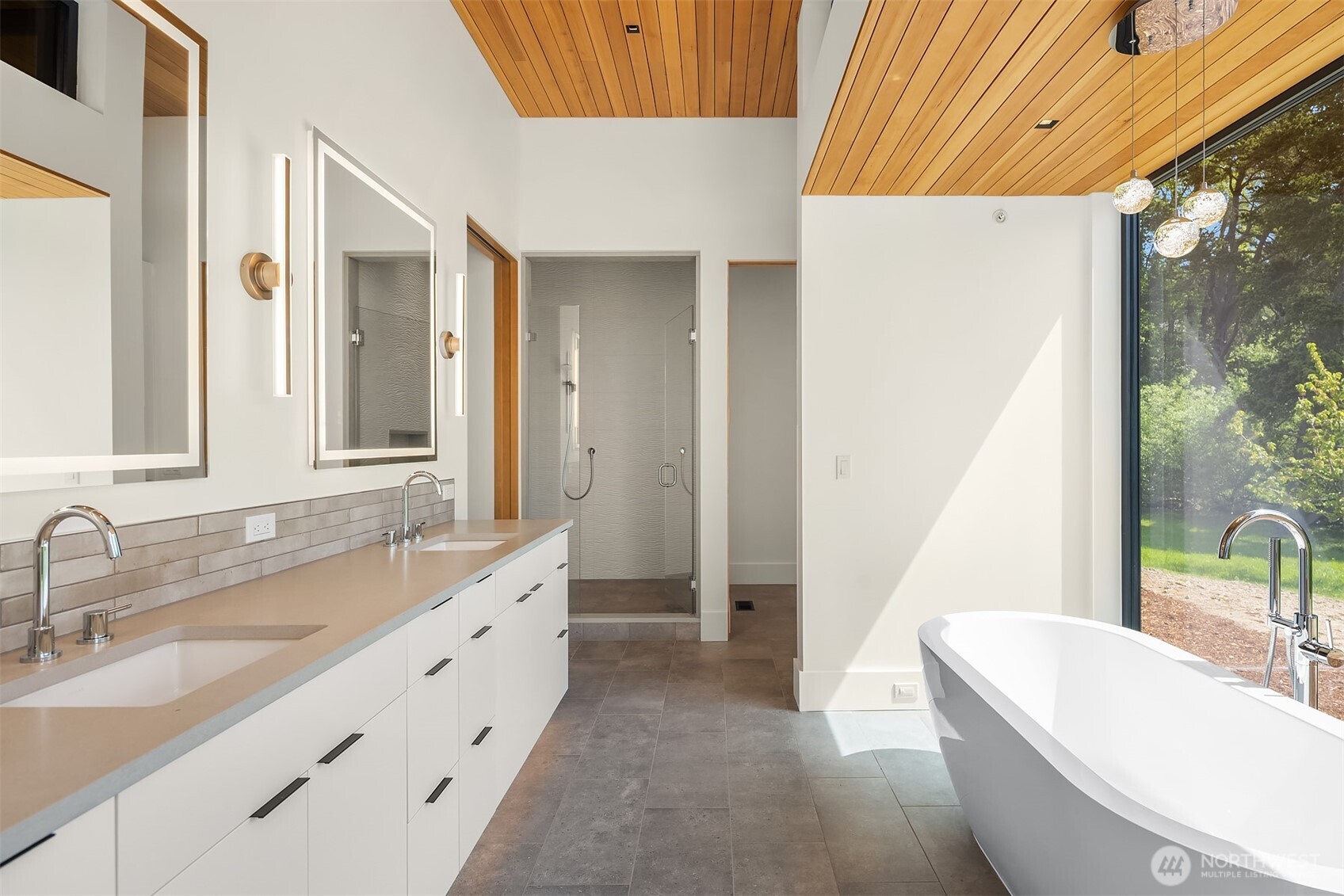15137 Henderson Road Northeast Bainbridge Island, WA 98110 - Photo 22 of 36