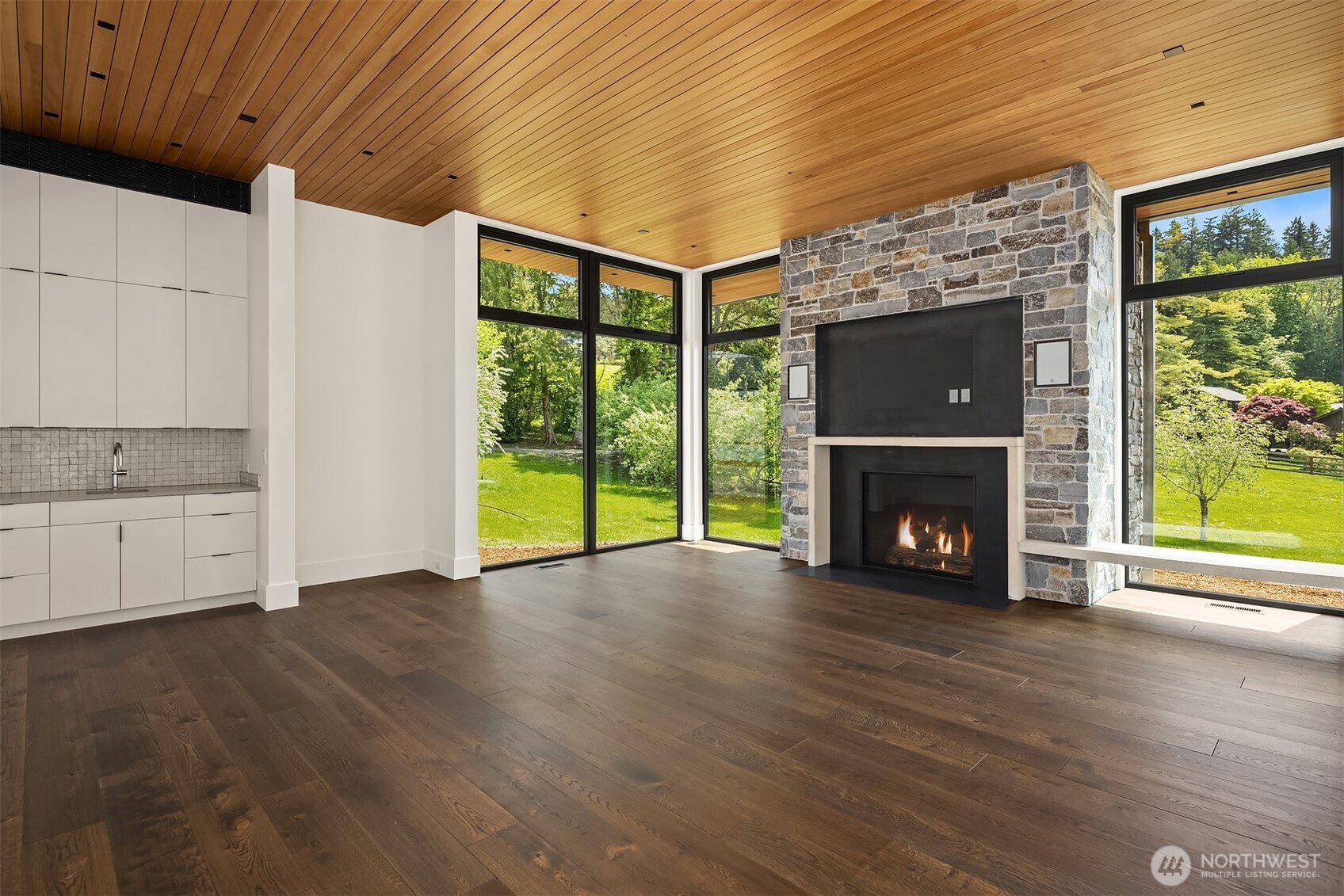 15137 Henderson Road Northeast Bainbridge Island, WA 98110 - Photo 24 of 36