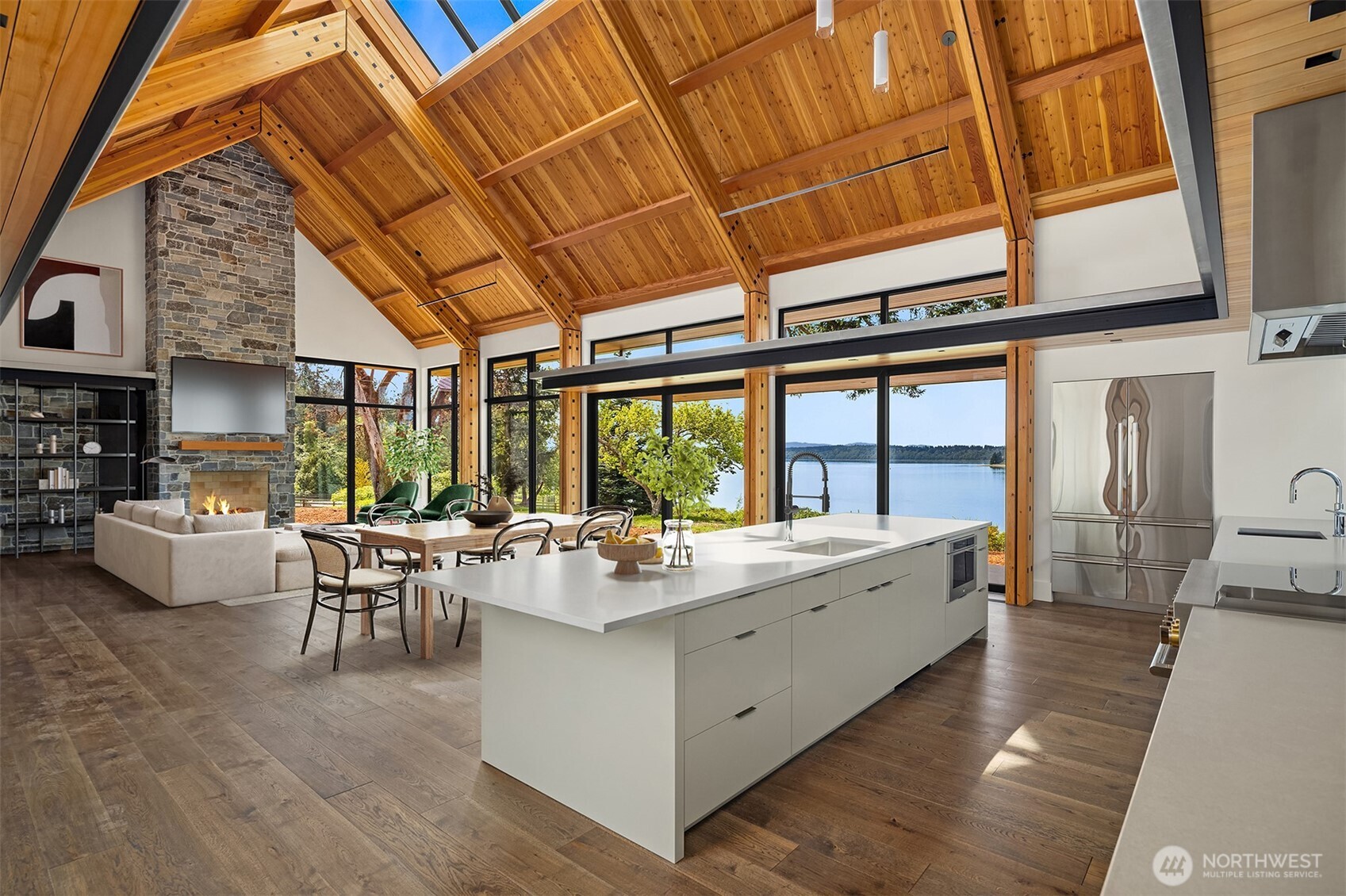 15137 Henderson Road Northeast Bainbridge Island, WA 98110 - Photo 10 of 36