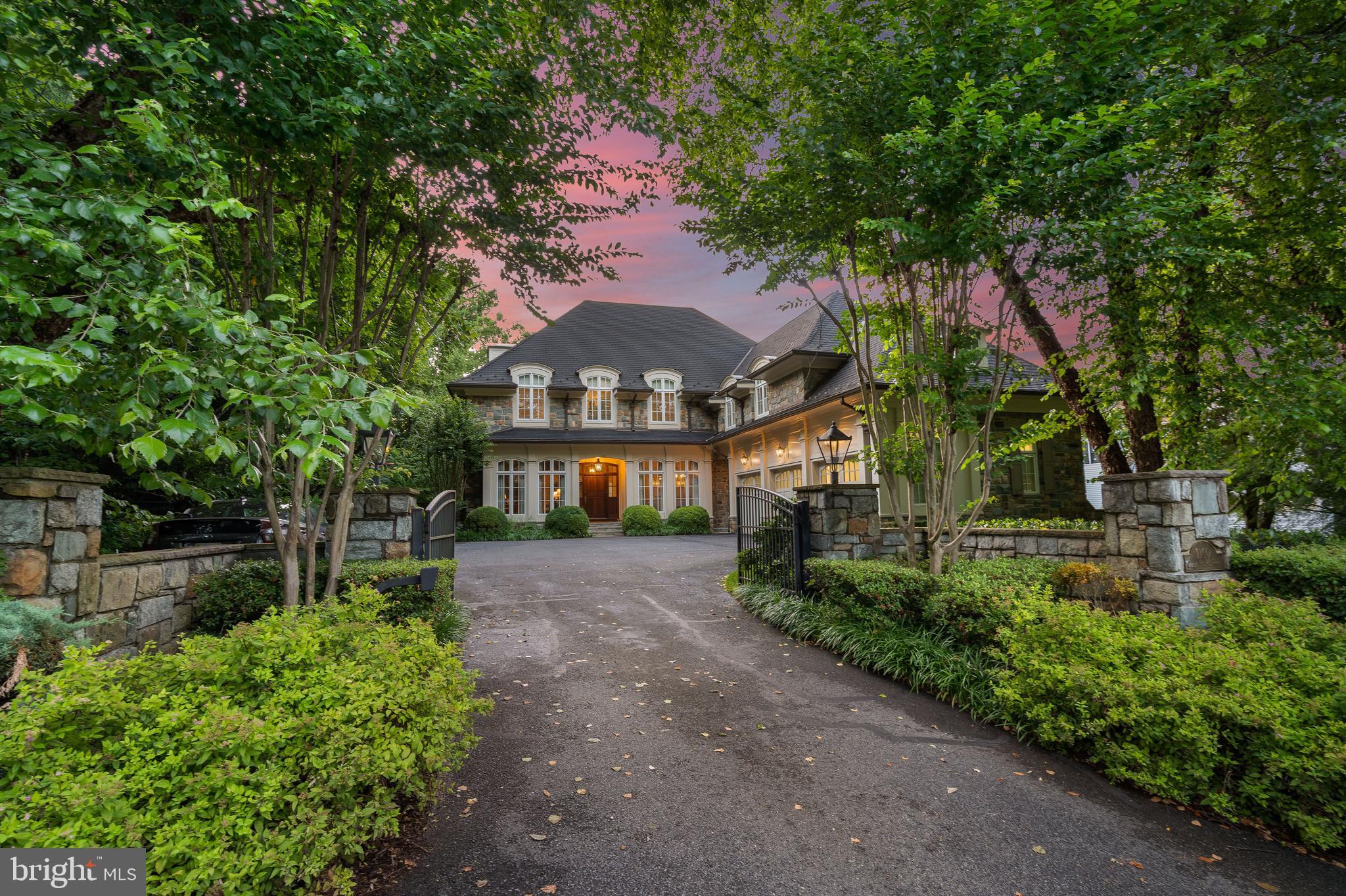 Gated residence in the heart of Langley Farms