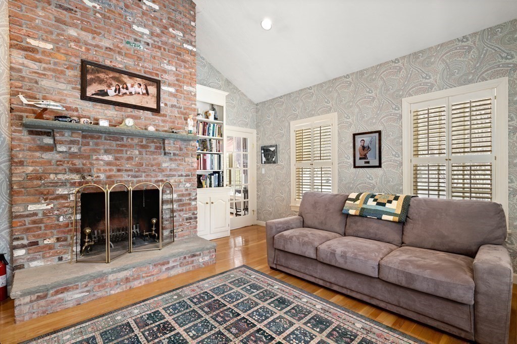 11 Powder House Road Dover, MA 02030 - Photo 7 of 35 Gallery Image 7