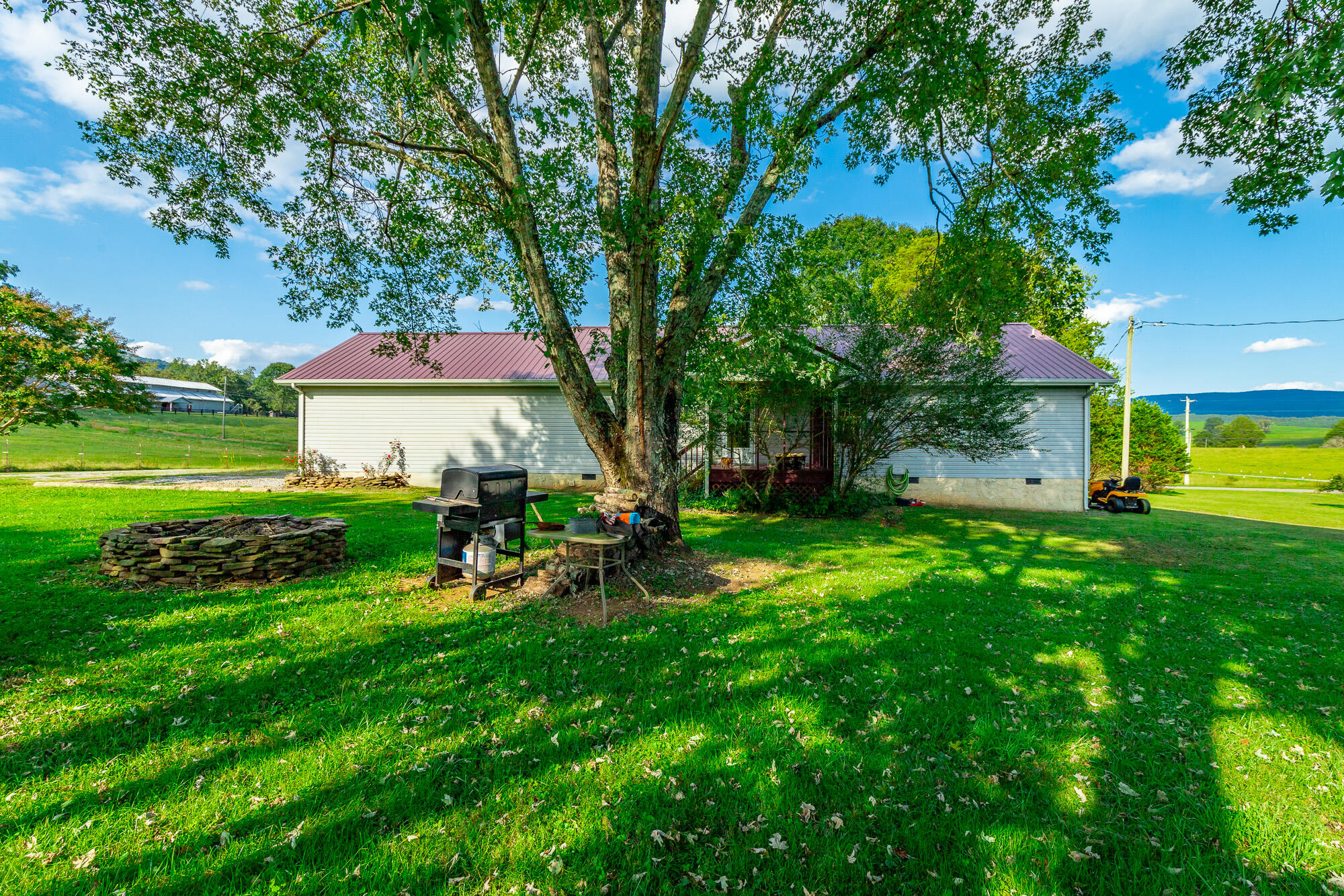 134 McWilliams Road Dunlap, TN 37327 - Photo 3 of 20 134 McWilliams Road HD-18
