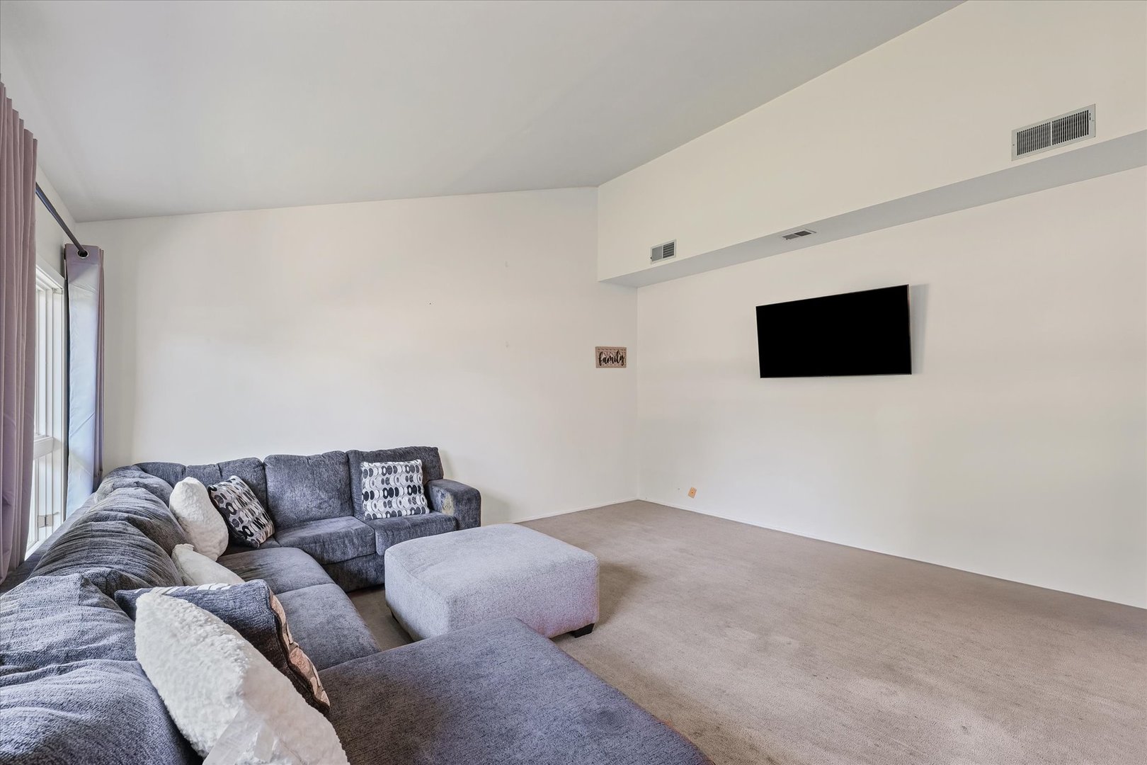 1610 Golfview Circle Rantoul, IL 61866 - Photo 8 of 31