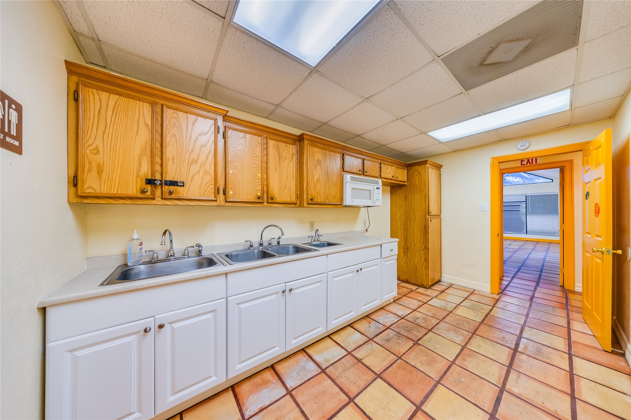 4227 Old Chocolate Bayou Road Manvel, TX 77578 - Photo 45 of 45 a spacious bathroom with a double vanity sink and a large mirror
