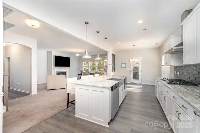 $875,000 | 423 Crisfield Court, York, SC 29745