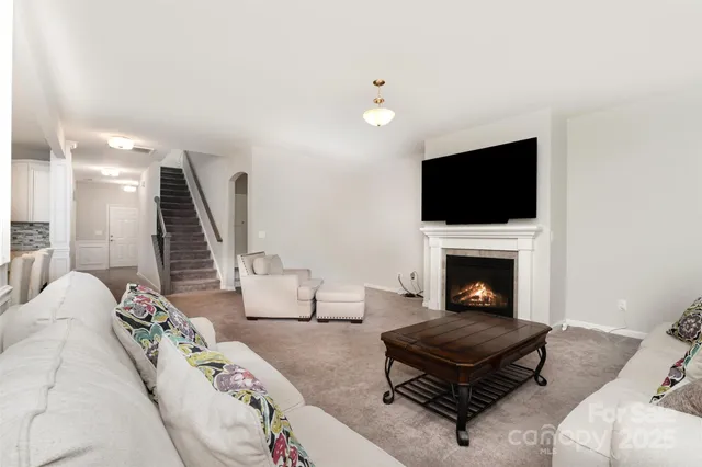 $875,000 | 423 Crisfield Court, York, SC 29745