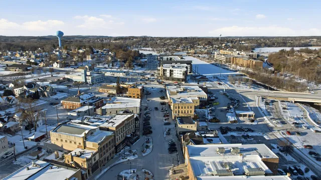 $238,000 | 705 Village Green Way, Unit 305, West Bend, WI 53090