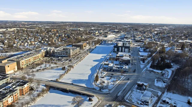 $238,000 | 705 Village Green Way, Unit 305, West Bend, WI 53090