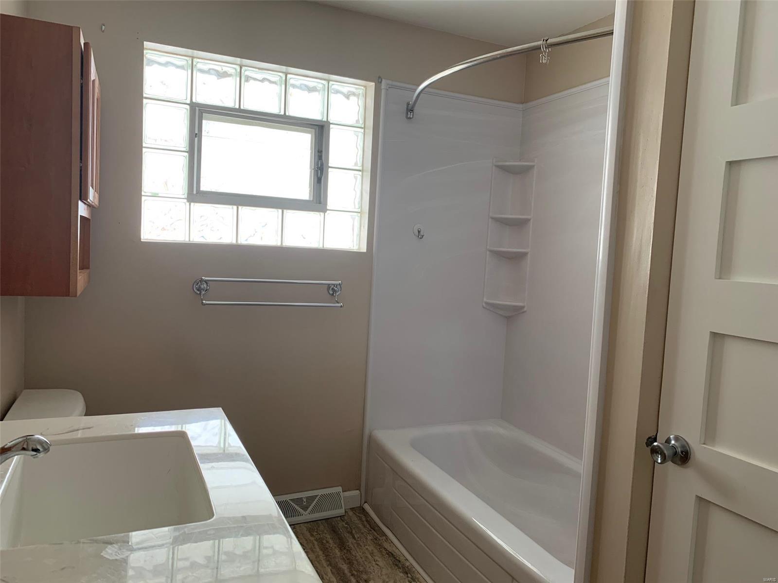403 South Smiley Street O'Fallon, IL 62269 - Photo 14 of 25 Gallery Image 14