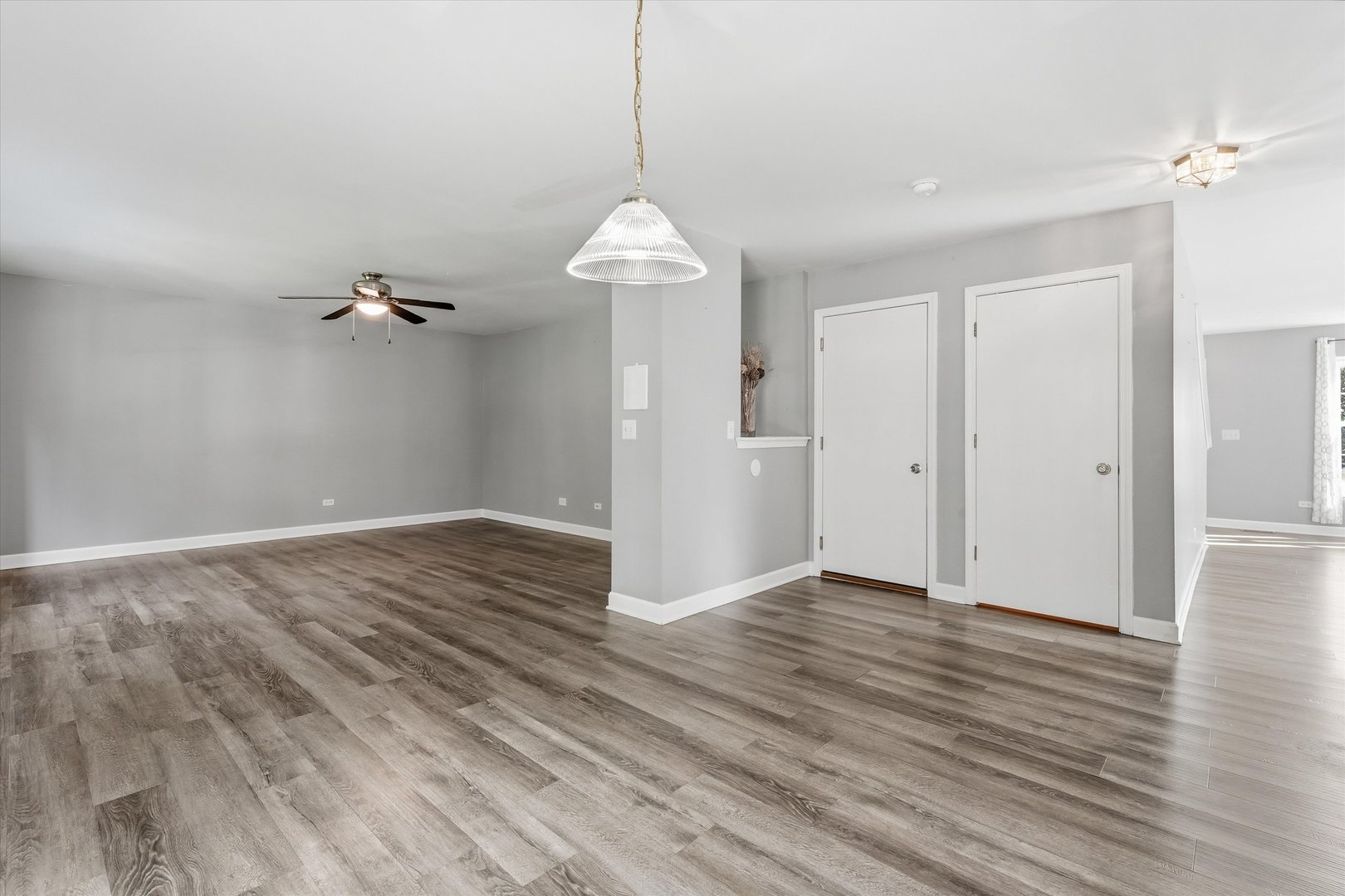 1601 Caton Ridge Drive Plainfield, IL 60586 - Photo 3 of 17