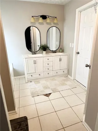 $2,350 | 225 Lee Court, Canton, GA 30115