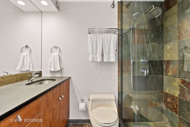 $340,000 | 70 West Huron Street, Unit 2502, Chicago, IL 60654