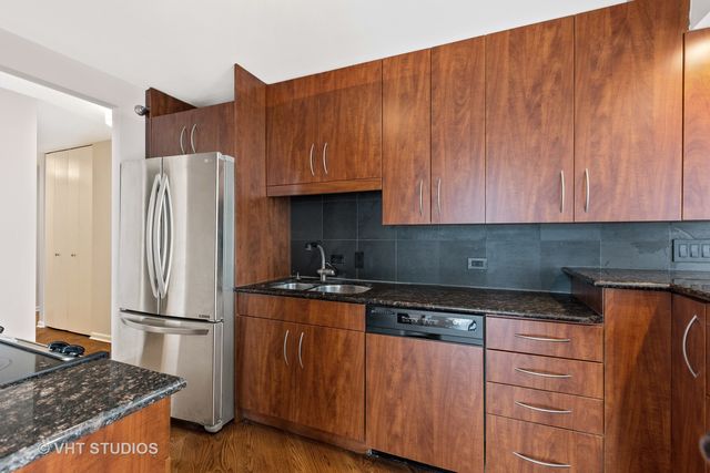 $340,000 | 70 West Huron Street, Unit 2502, Chicago, IL 60654