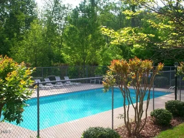 $299,900 | 303 Smith Level Road, Unit C12, Chapel Hill, NC 27516