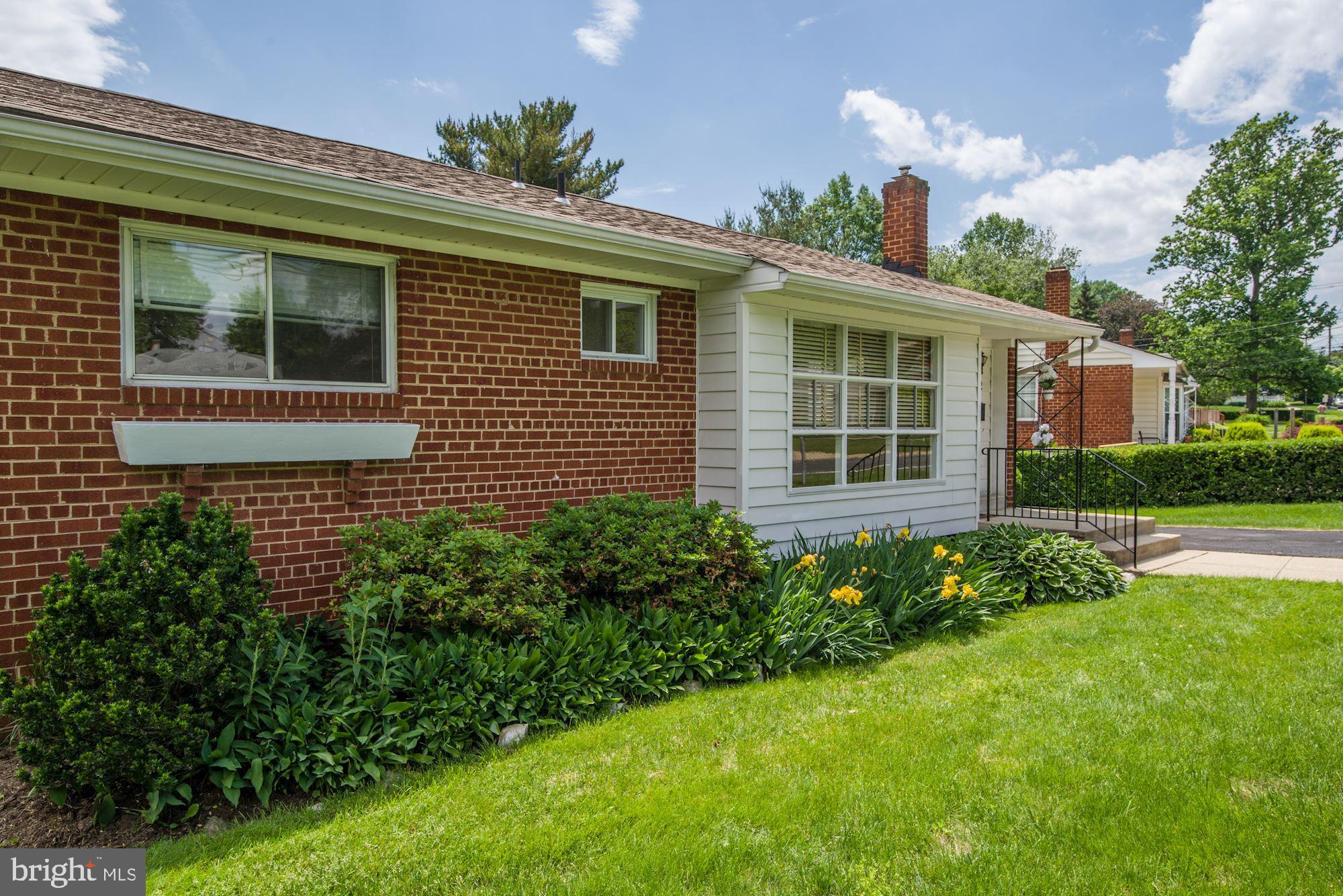 4012 Ferrara Drive Silver Spring, MD 20906 - Photo 4 of 43