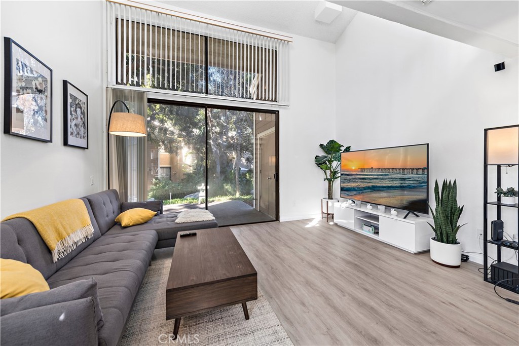 165 Pineview Irvine, CA 92620 - Photo 1 of 37