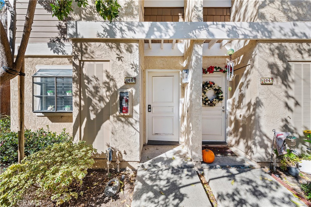 165 Pineview Irvine, CA 92620 - Photo 16 of 37